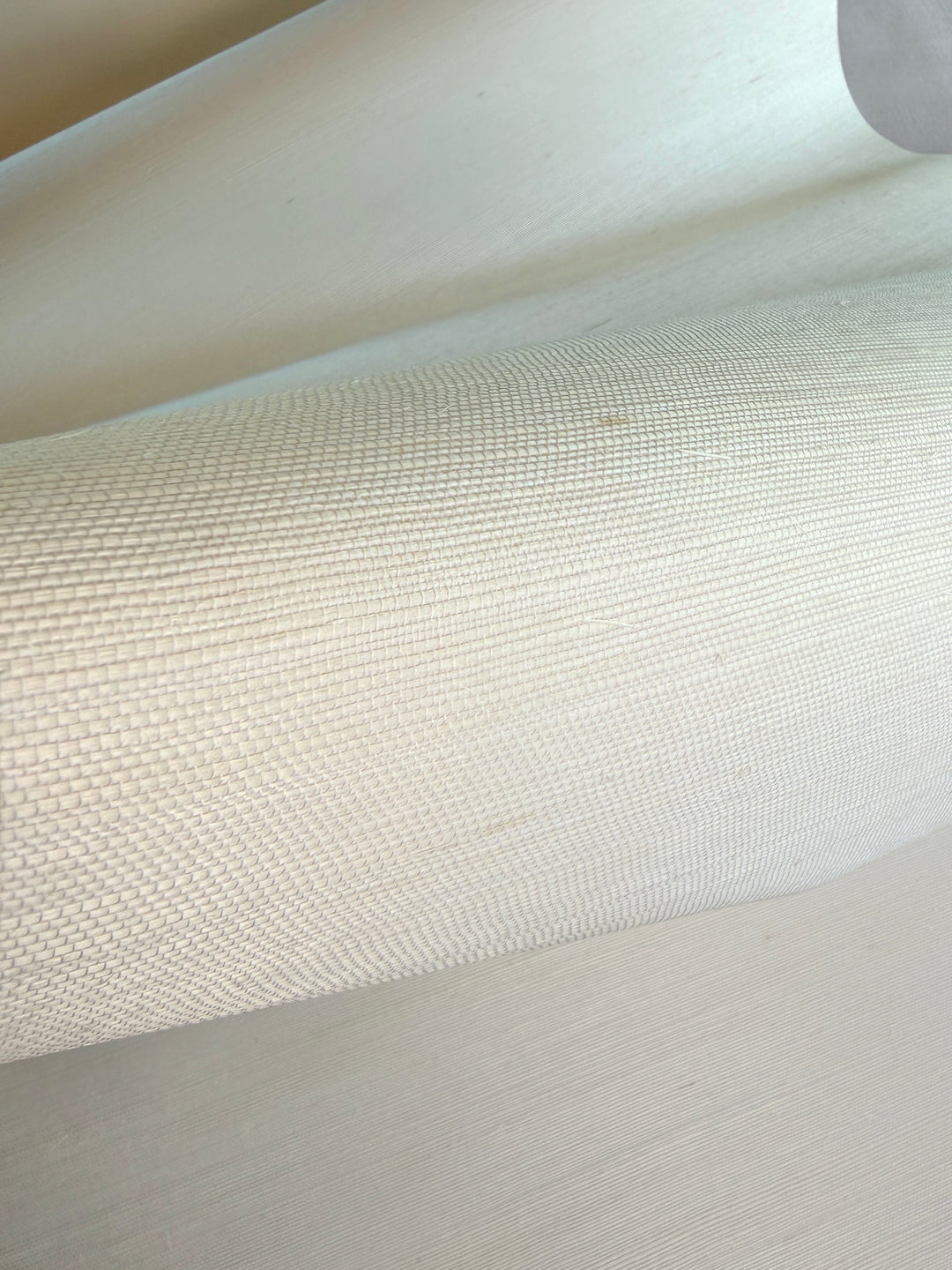 Sisal Natural Grasscloth Wallpaper — Subtle Woven Natural Surface 41014