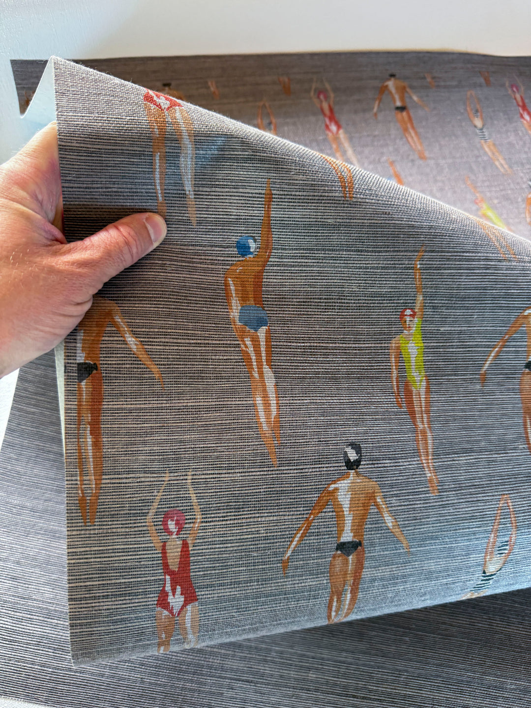 Vintage Swimmers Wallpaper Printed on Gray Sisal Luxury Wallcovering 93402