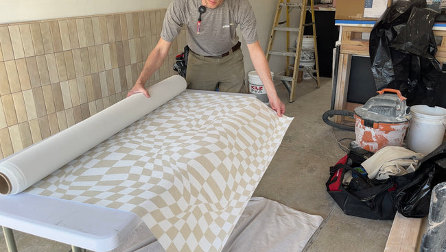 Preparing to install custom wallpaper