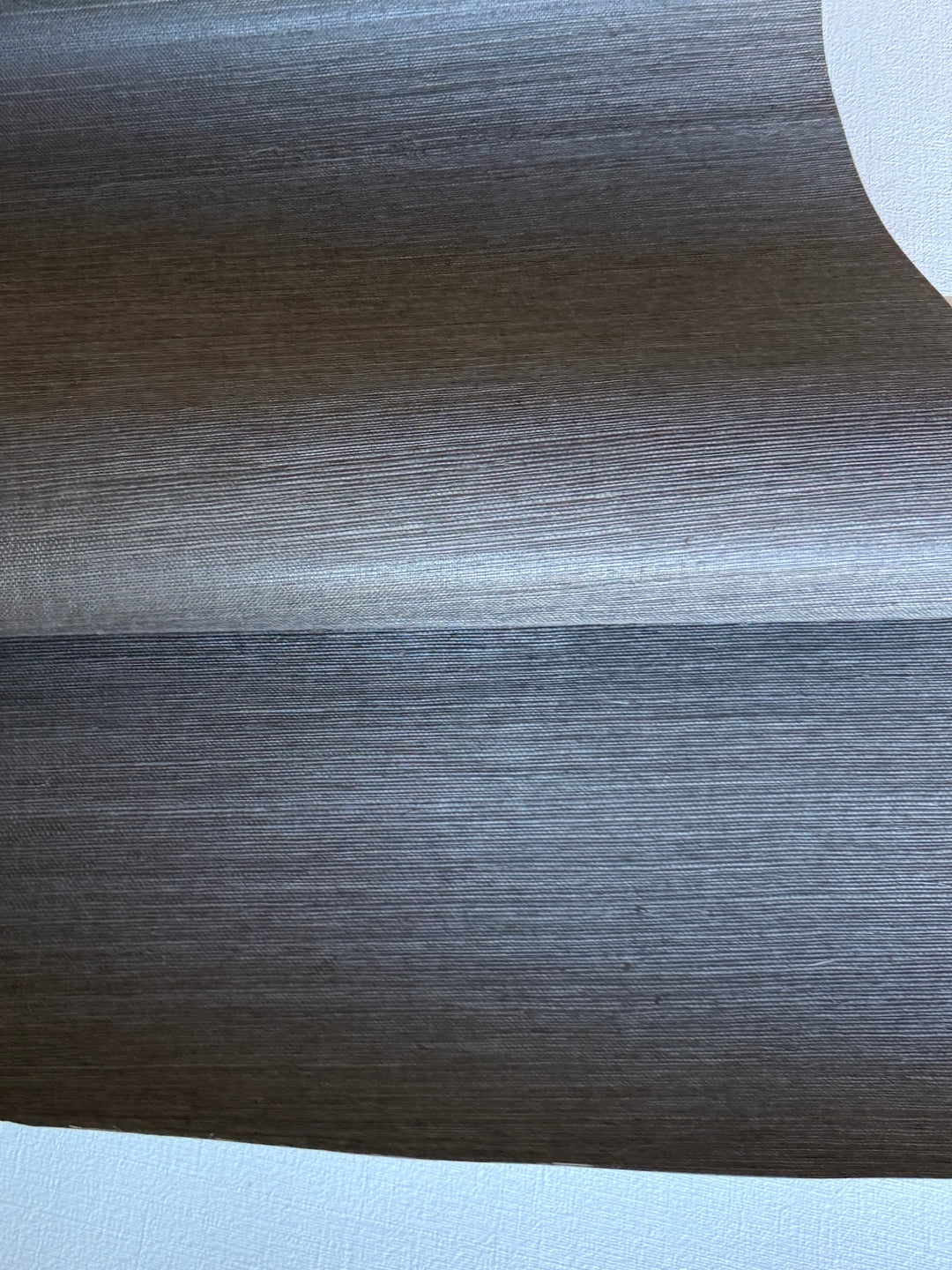 Natural Sisal Wallpaper – Dark Gray Grasscloth Wallcovering 41132